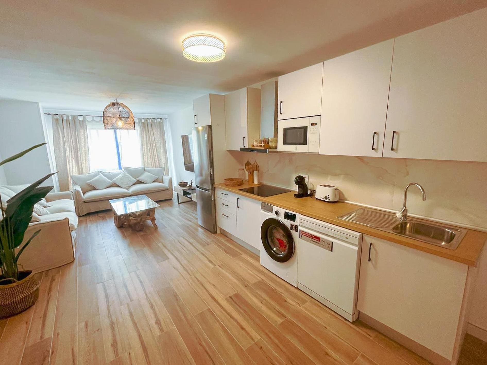 Chakra House Fuerteventura - Affordable Rooms In A Cozy Guesthouse Corralejo Ngoại thất bức ảnh