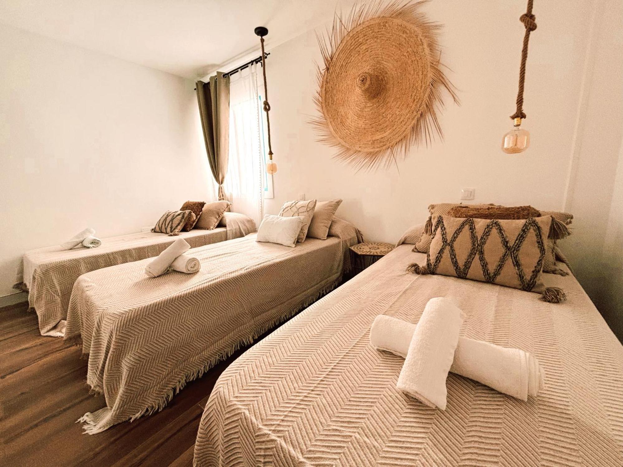 Chakra House Fuerteventura - Affordable Rooms In A Cozy Guesthouse Corralejo Ngoại thất bức ảnh