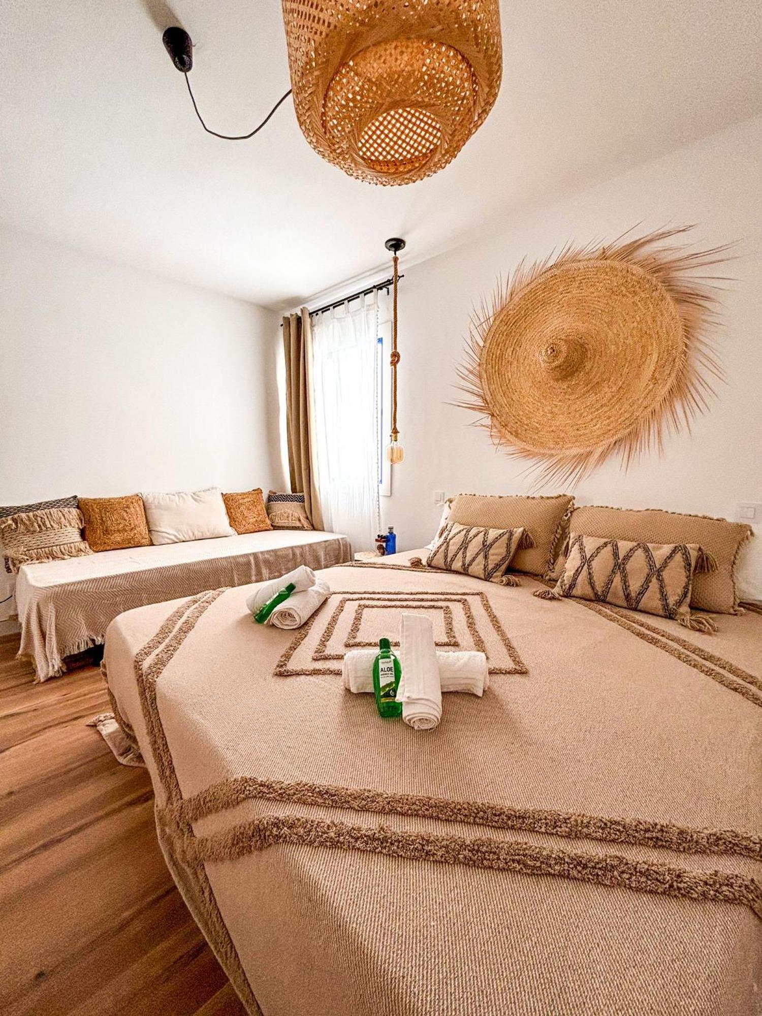 Chakra House Fuerteventura - Affordable Rooms In A Cozy Guesthouse Corralejo Ngoại thất bức ảnh