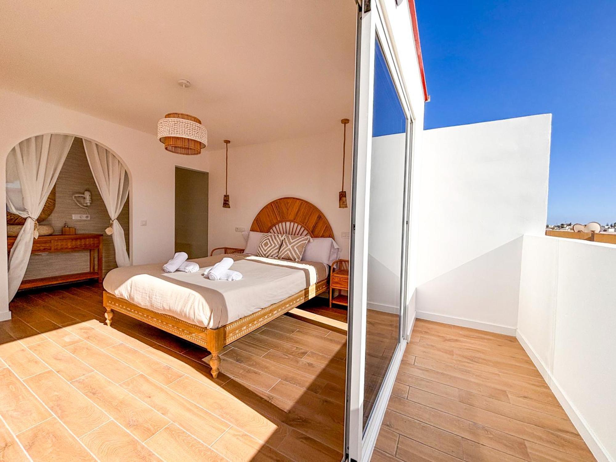 Chakra House Fuerteventura - Affordable Rooms In A Cozy Guesthouse Corralejo Ngoại thất bức ảnh